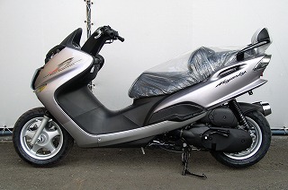 台湾YAMAHA MAJESTY125FI(SE27105A～6A)(5CAD)