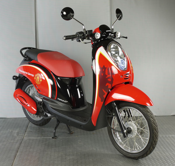 Scoopy110i ManU/Liverpool