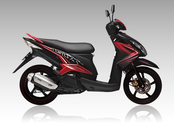 ベトナムYAMAHA Luvias GTX 125Fi
