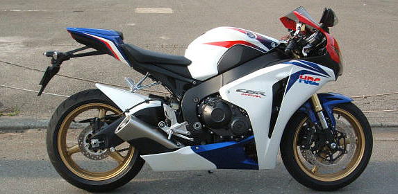 CORES コアーズ CBR1000RR エアロリアフェンダー JP-CRS-OT005