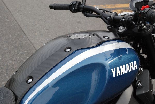 CORES コアーズ XSR900 タンクトップカバー ソリッドタイプ JP-CRS-OT009SO
