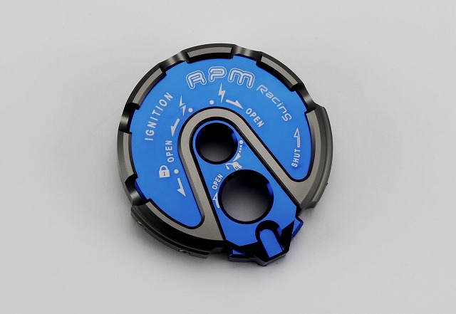 RPM　CNCイグニッションスイッチカバー　ブルー P67-5TY-001-BL