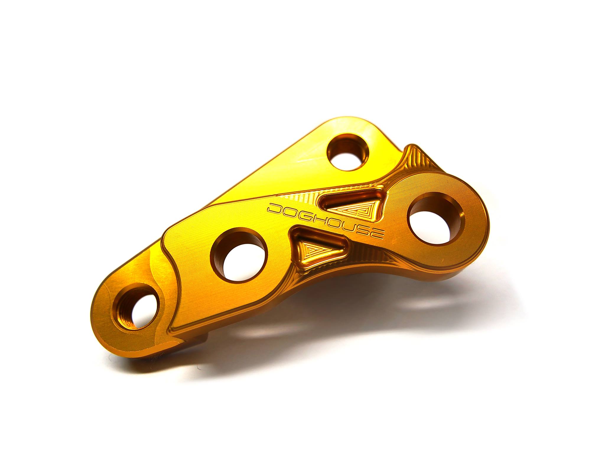DOG HOUSE MAJESTY S(マジェスティS） SMAX 267mm.ディスク　BREMBO 4ポット 40mmピッチ用キャリパーサポート ゴールド Ver.2 TA-DOG-CS003GD