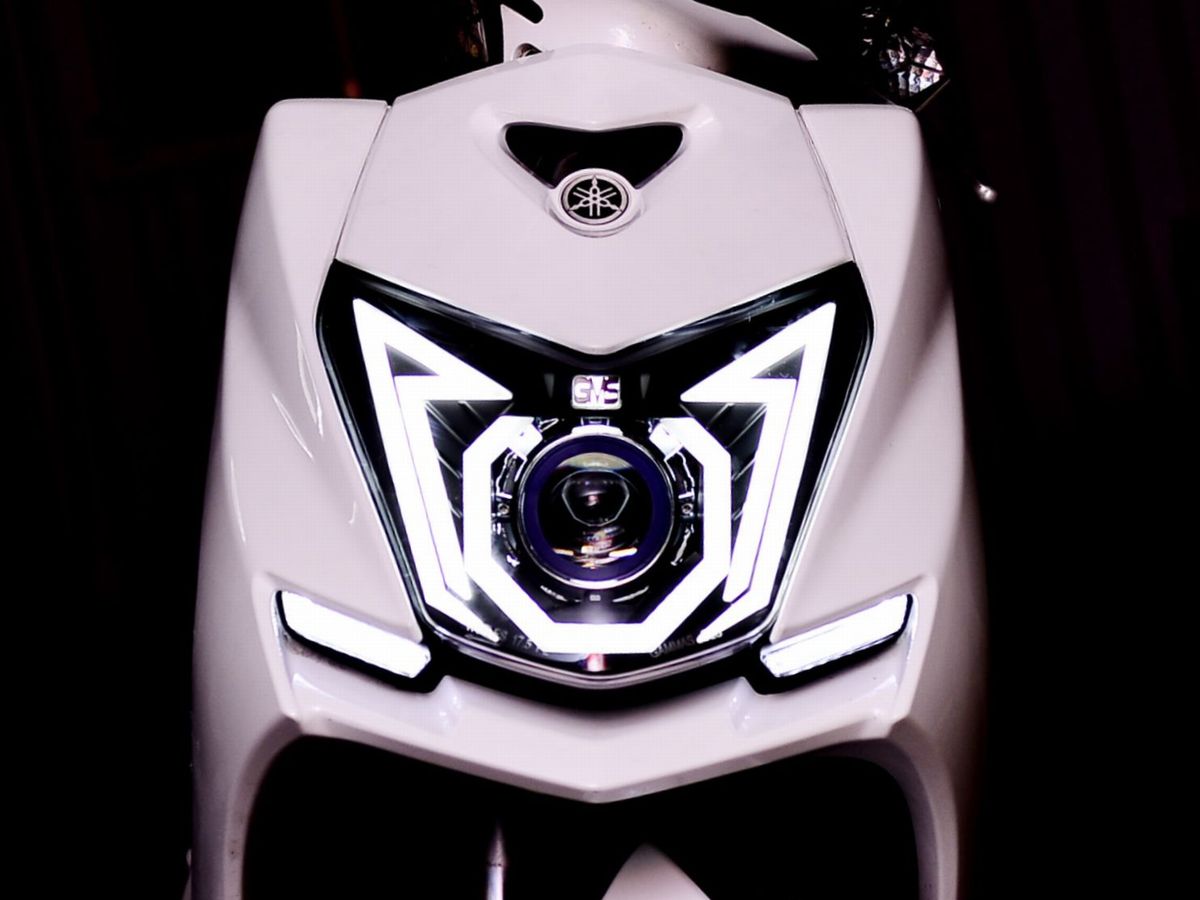 GAMMAS 4TH CYGNUS X M4魚眼ヘッドライト HID 40W 6000K TA-GMS-HE008