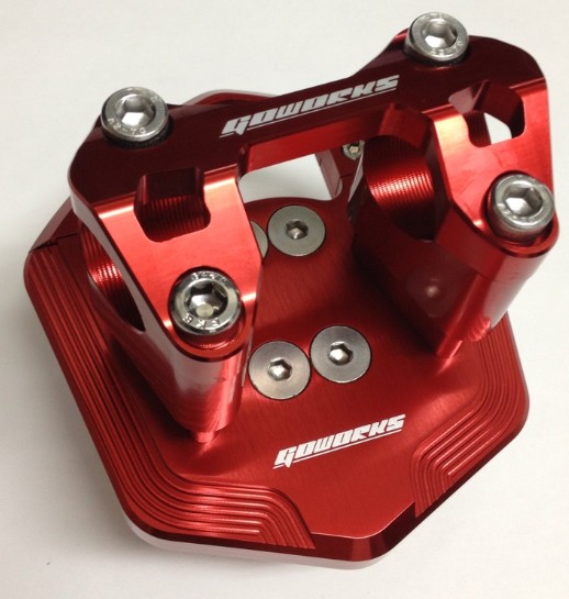 Go Works MAJESTY S(マジェスティＳ）,SMAX ハンドルブラケットセット（ハンドルポスト）φ22.2mmハンドル用　レッド TA-GOW-HD002RD